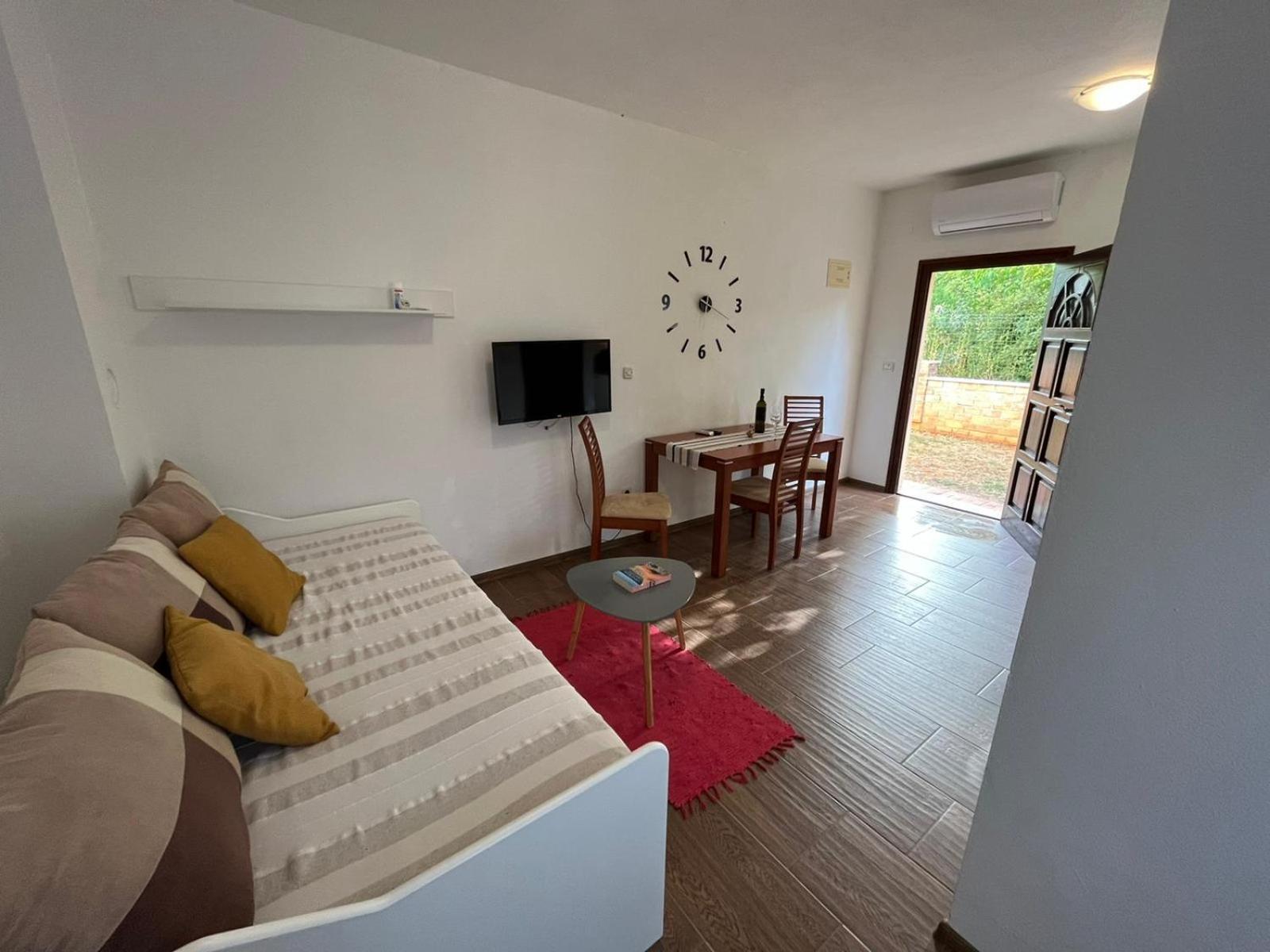 Studio Apartman San 3 Ližnjan Zimmer foto
