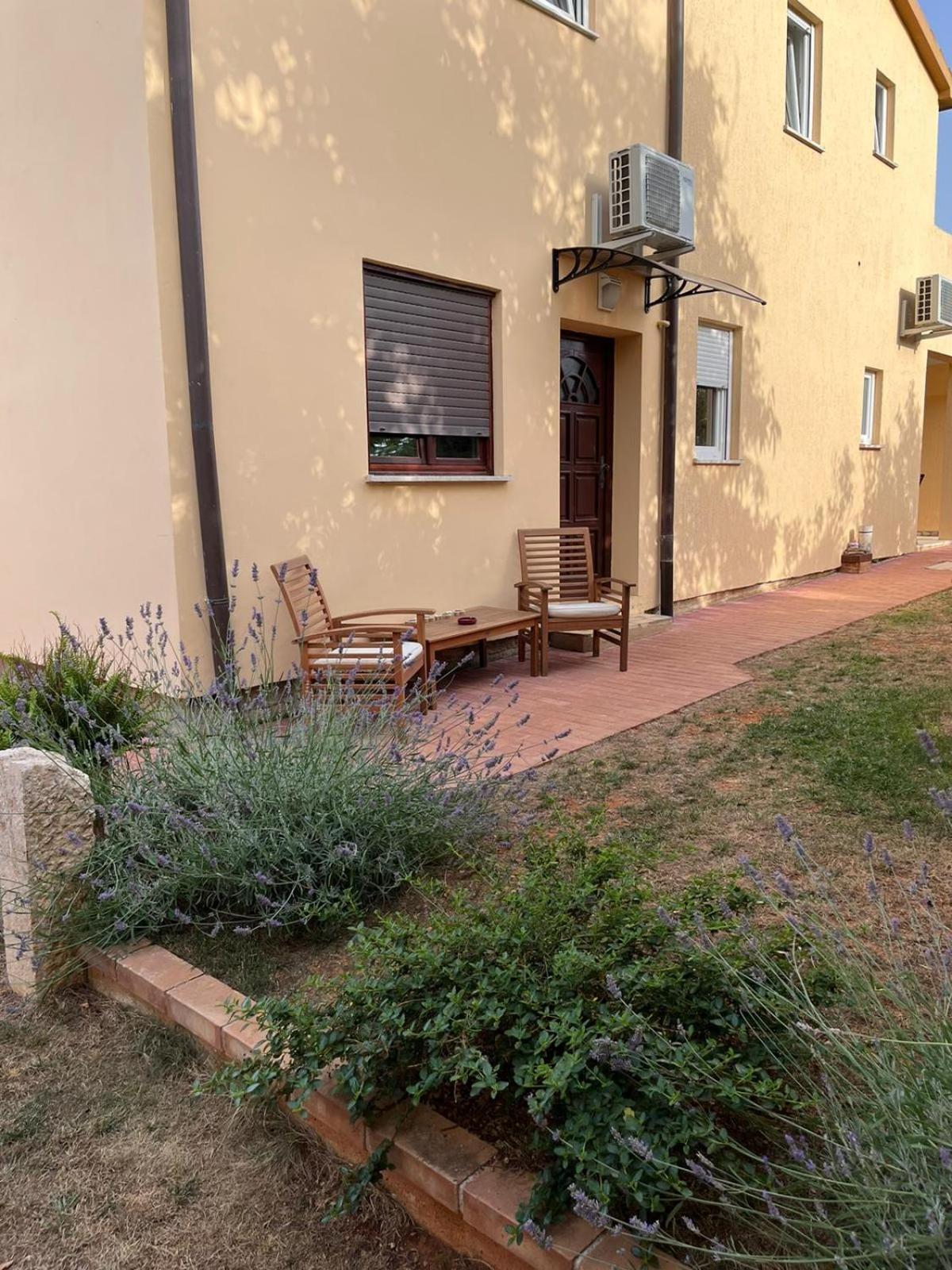 Studio Apartman San 3 Ližnjan Zimmer foto
